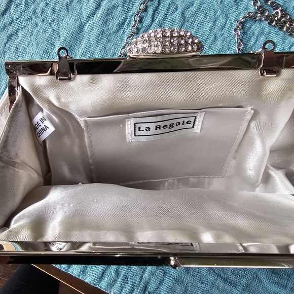 Vintage La Regale Clutch/Shoulder Bag with rhinestone clasp closure (light grey/ - Picture 7 of 10